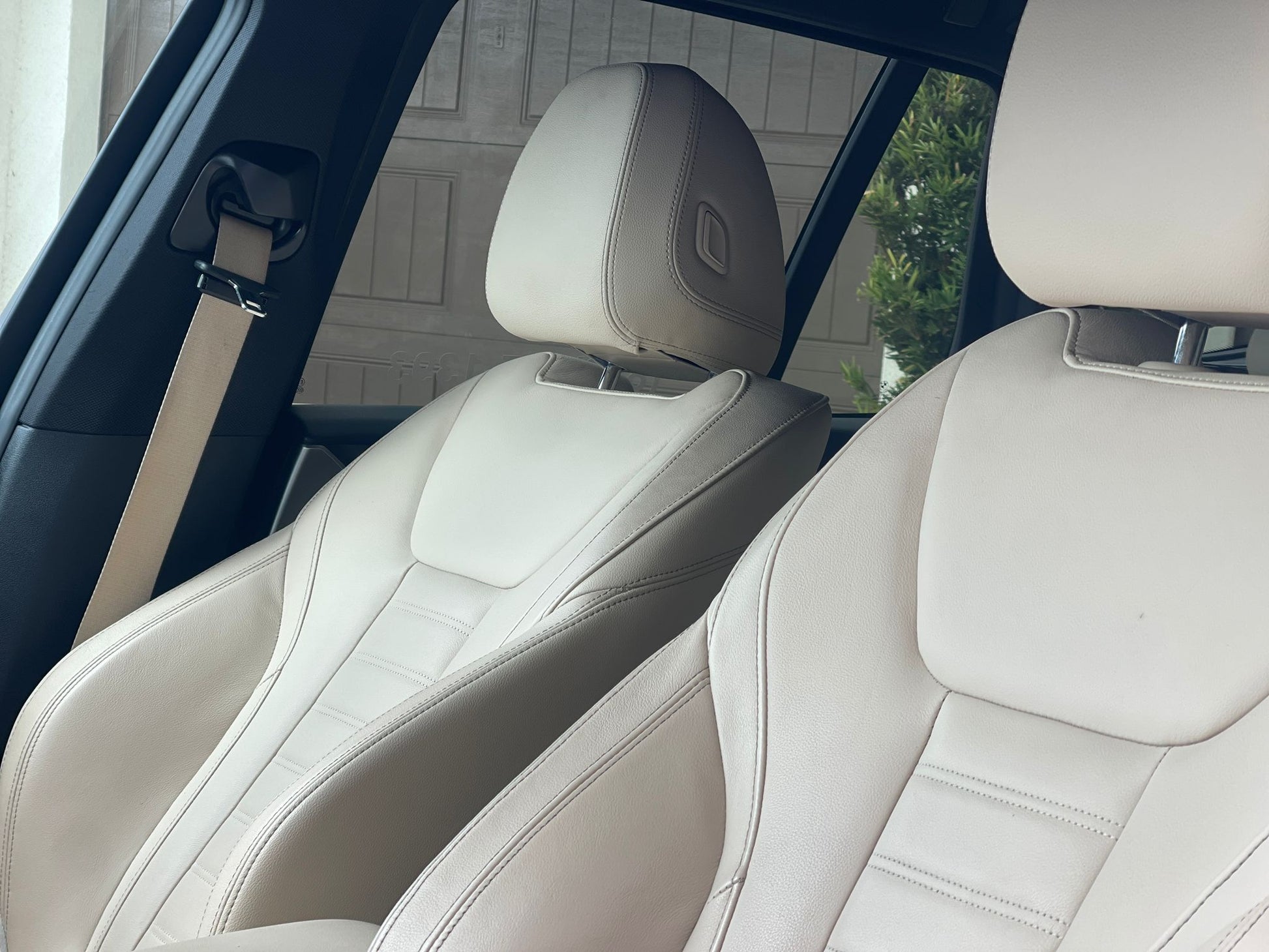 Crystal-enhanced BMW X3 Hybrid